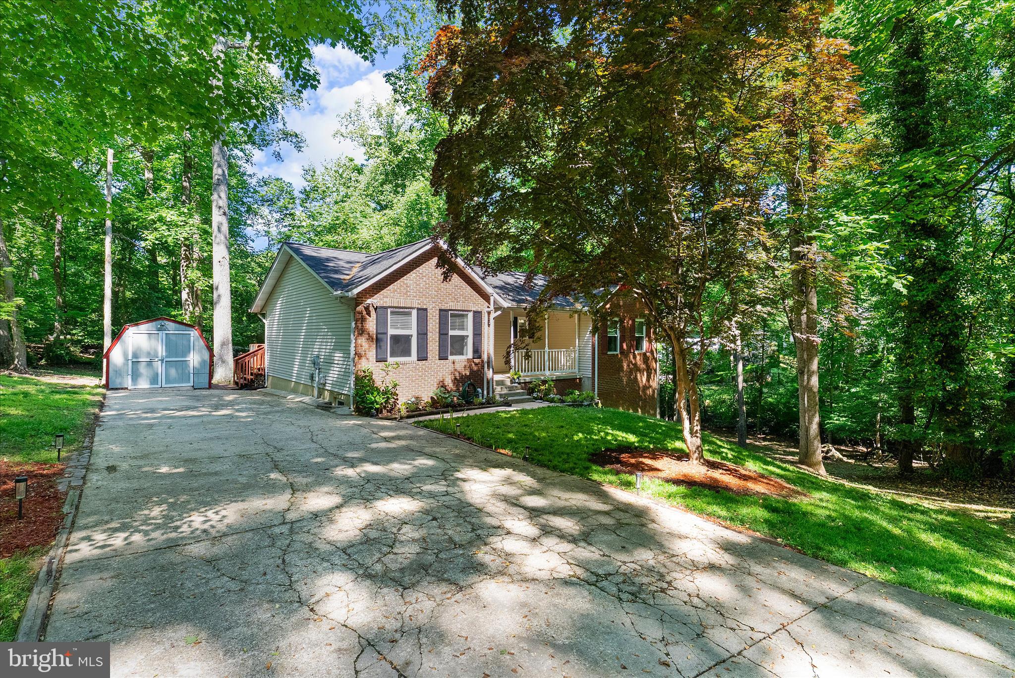 526 DILLON DRIVE