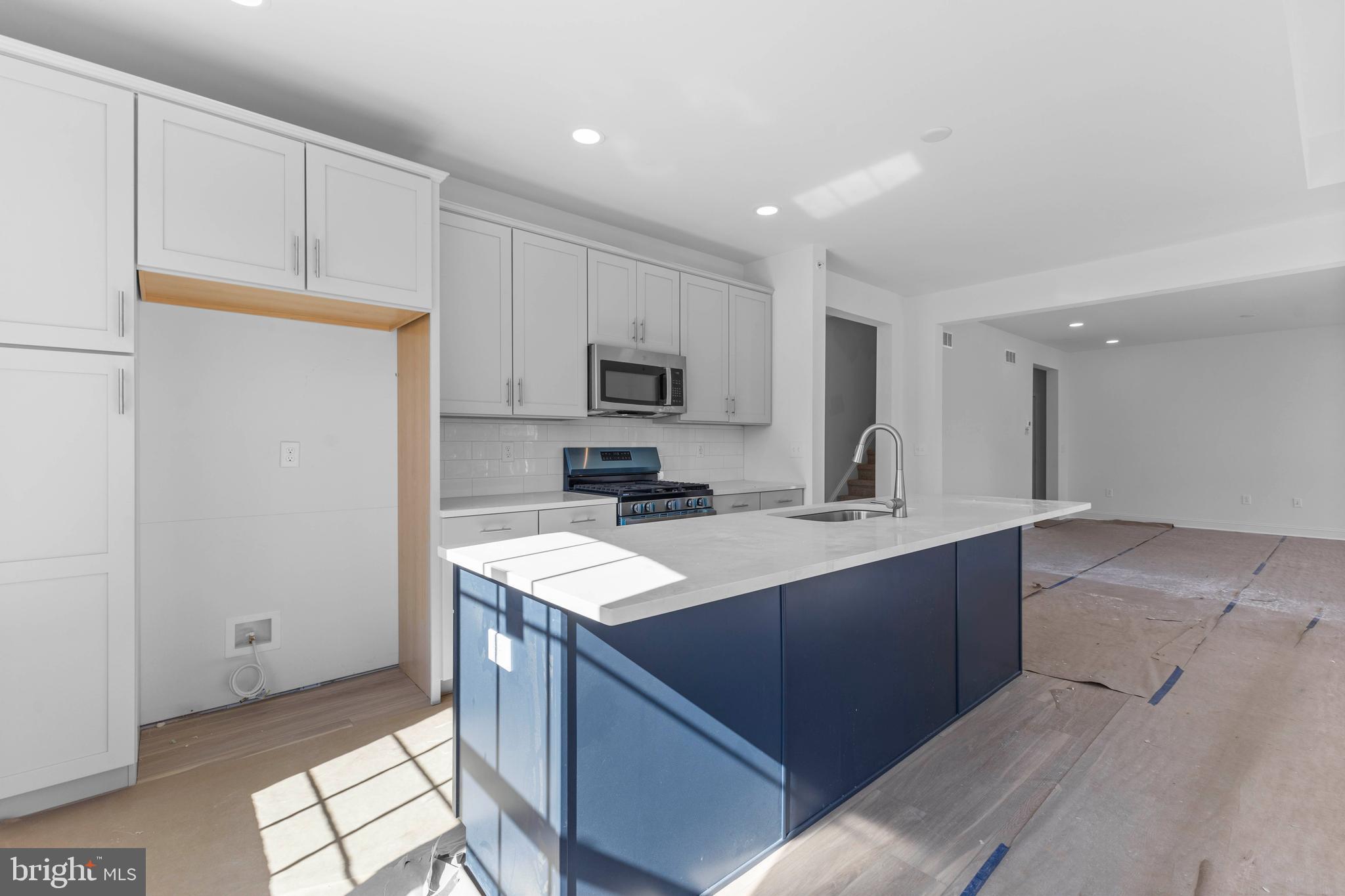 RIVERVIEW ESTATES - Residential