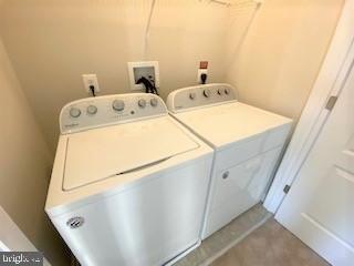 OVERLOOK AT RIVERSIDE TOWNHOMES - Residential