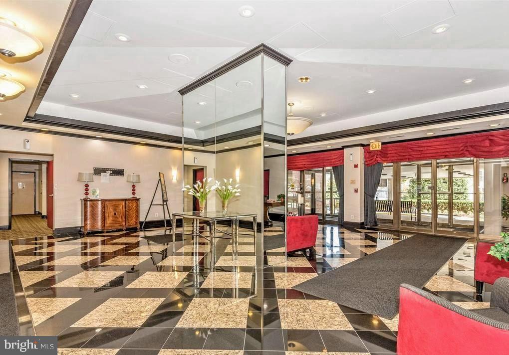 SILVER SPRING - Residential Lease