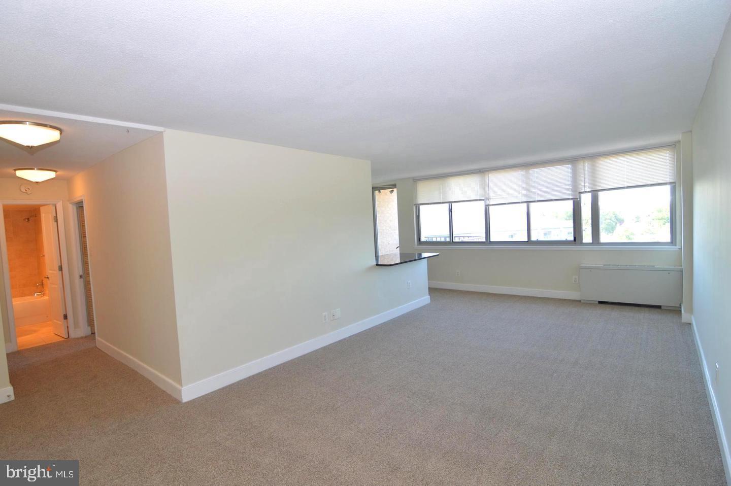 SILVER SPRING - Residential Lease