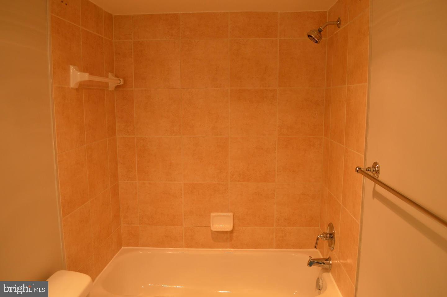 SILVER SPRING - Residential Lease