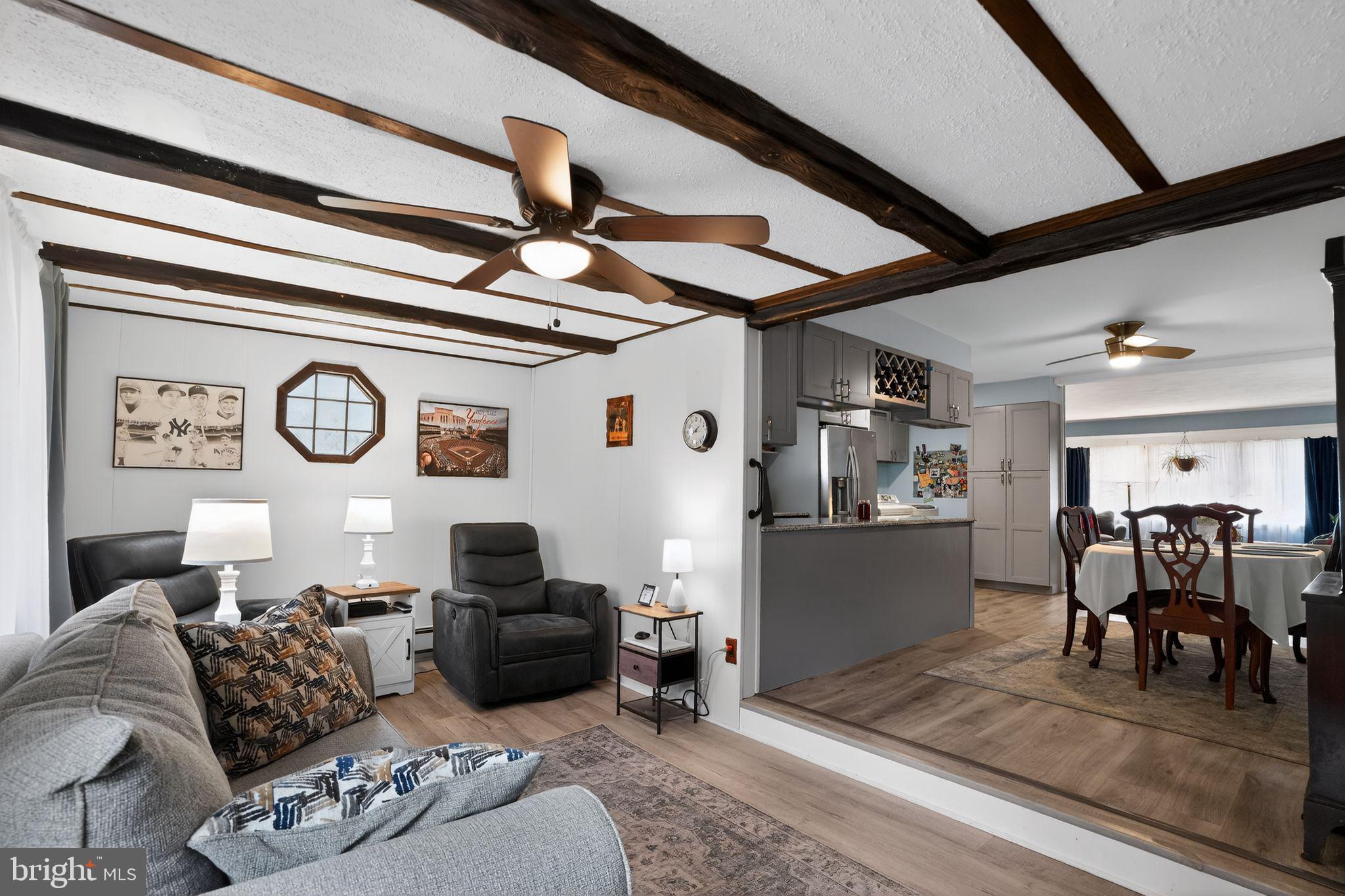 VERMILION HILL - Residential