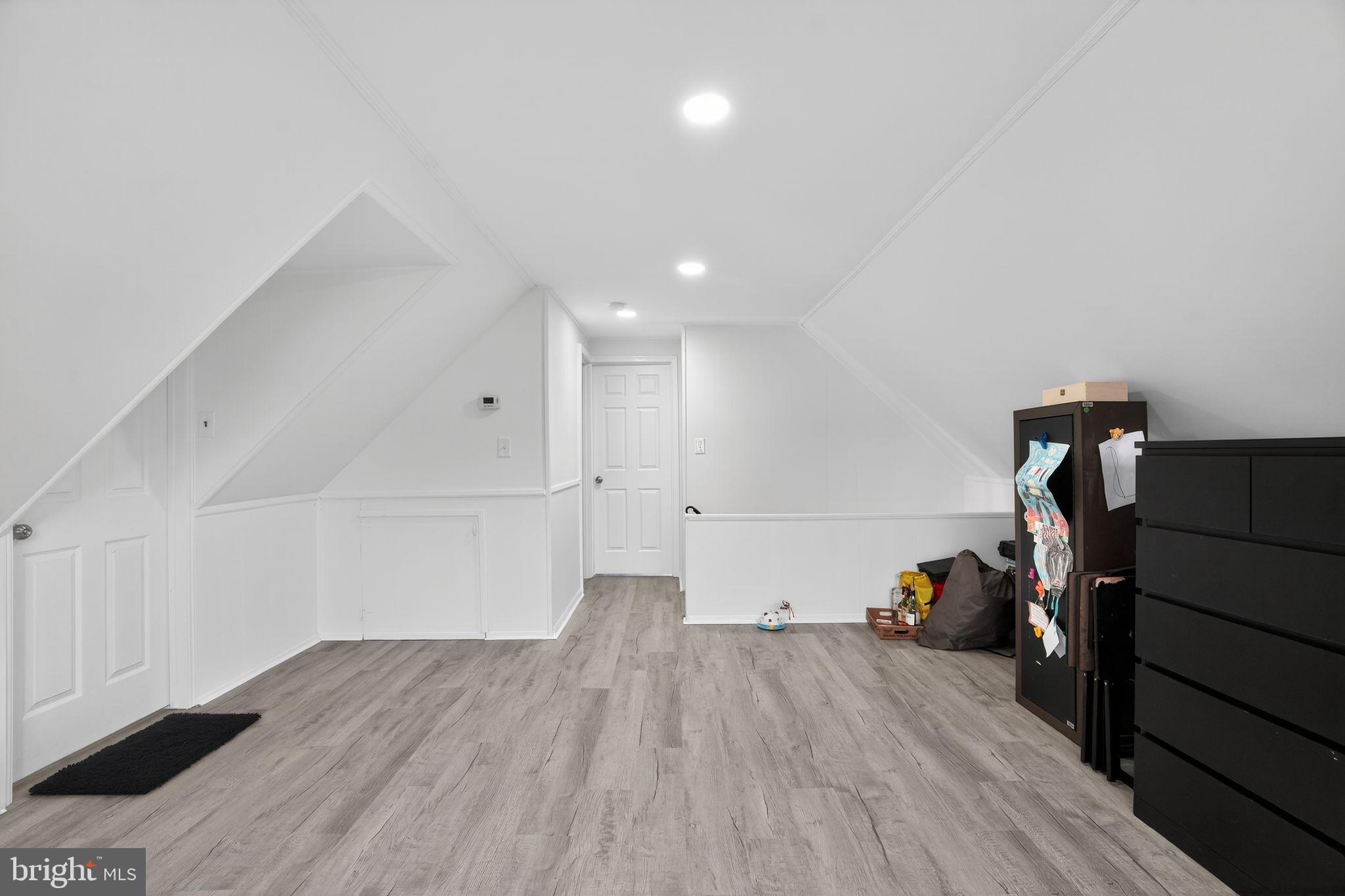 VERMILION HILL - Residential