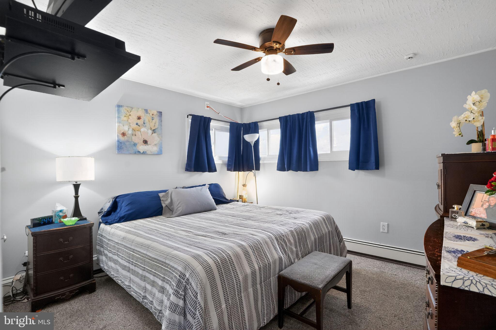 VERMILION HILL - Residential