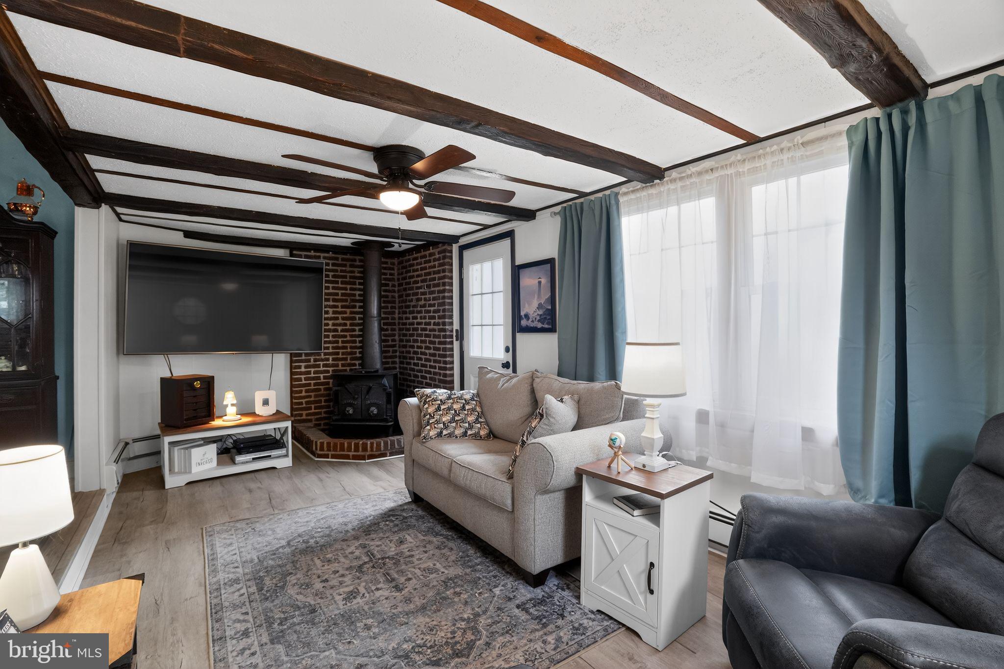 VERMILION HILL - Residential