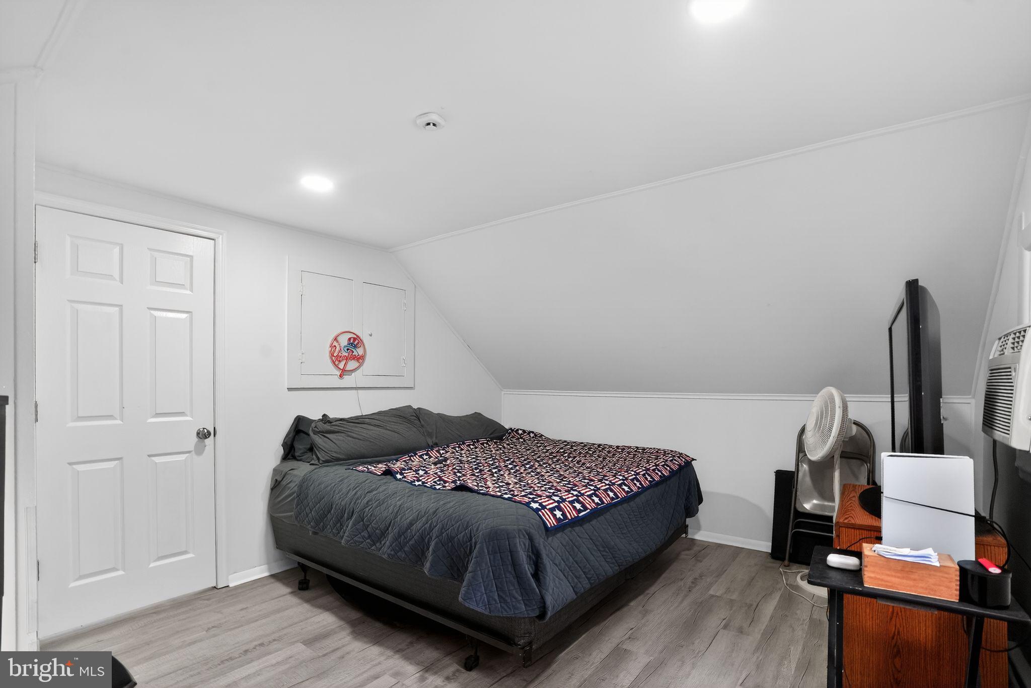 VERMILION HILL - Residential