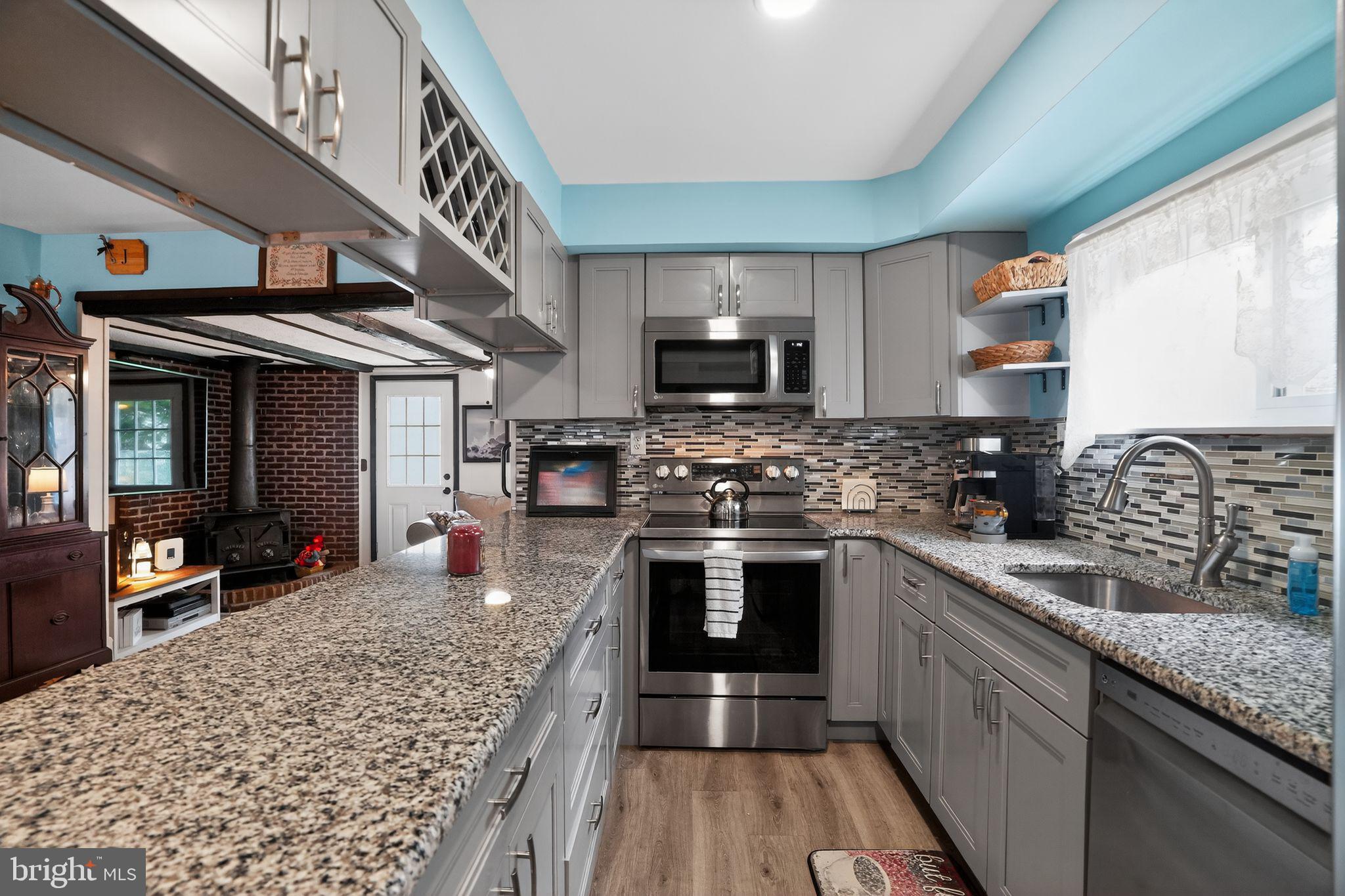 VERMILION HILL - Residential