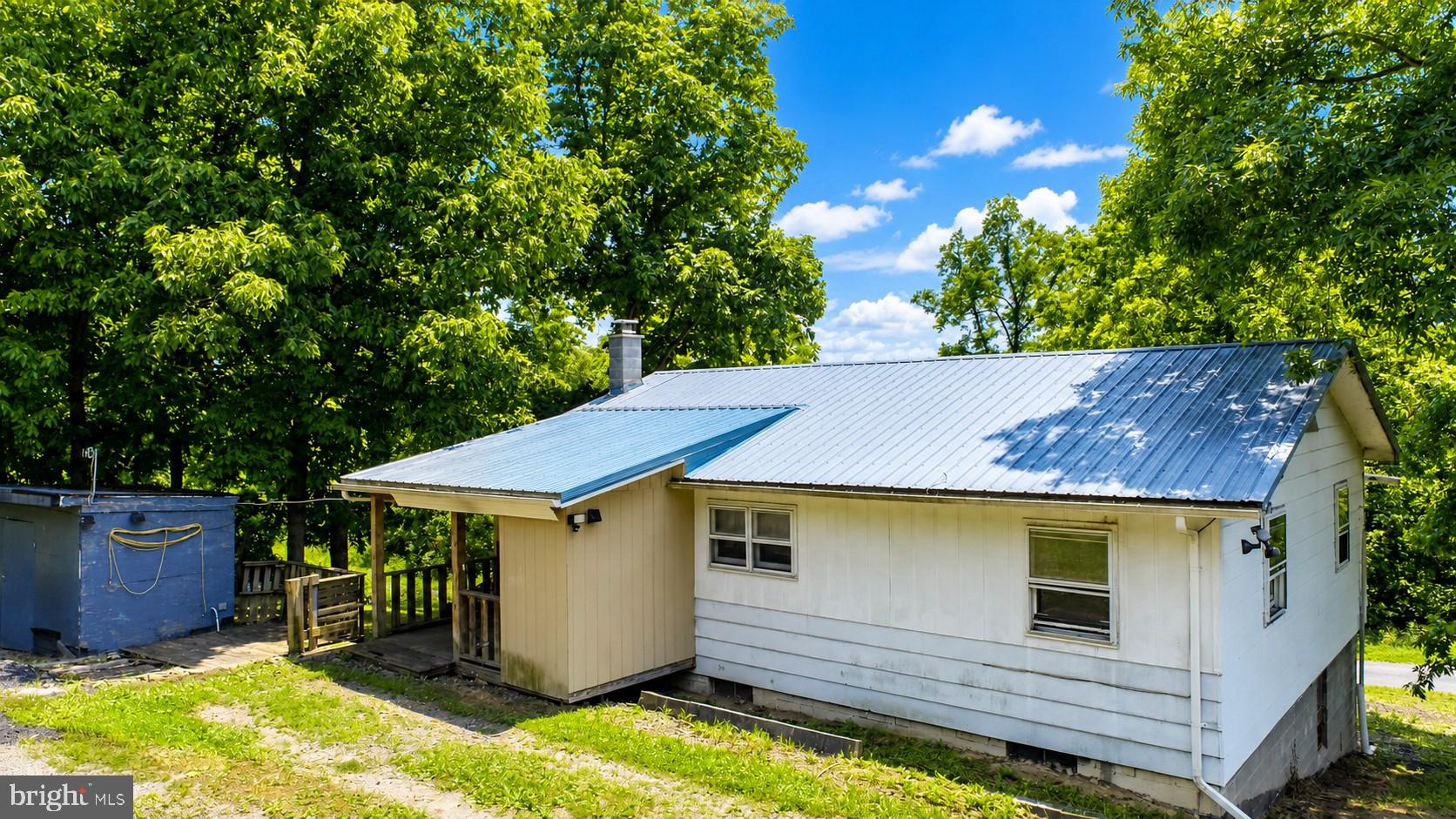 828 LEE ROAD
