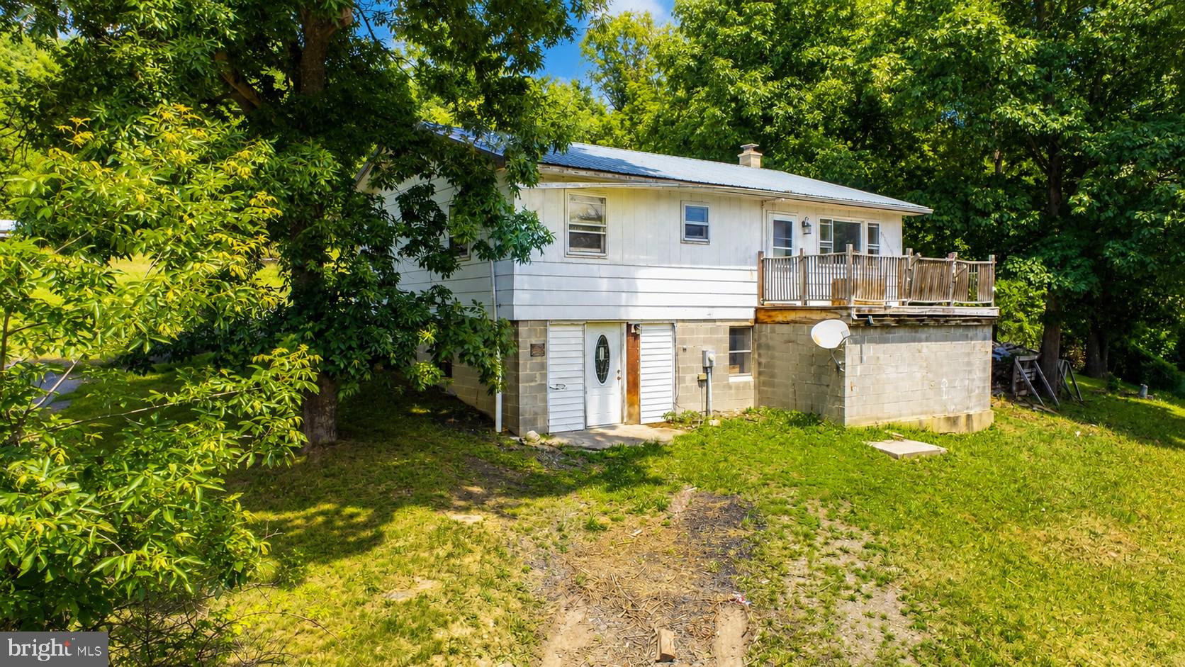 828 LEE ROAD