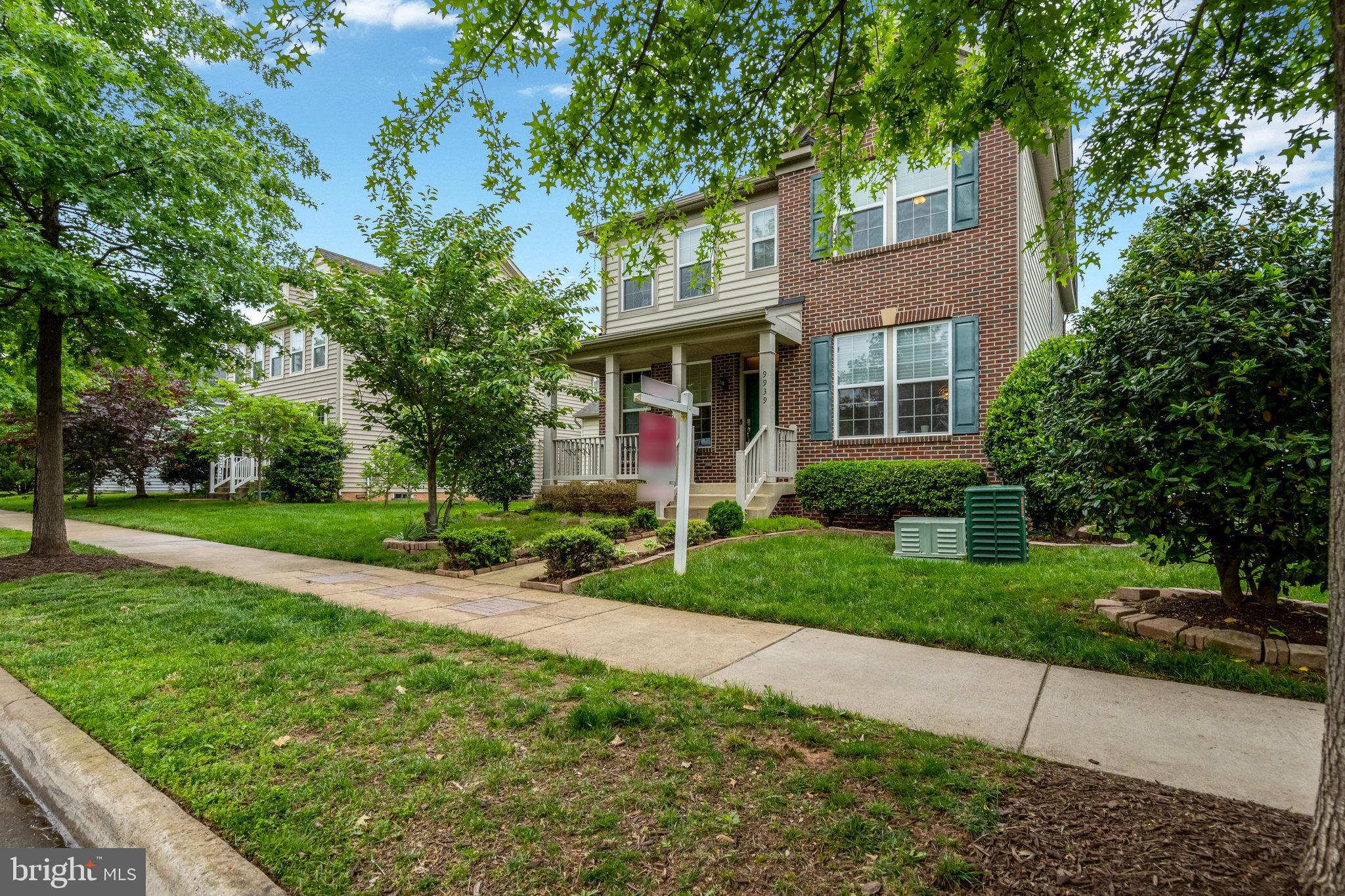 HASTINGS MARKETPLACE - Residential Lease