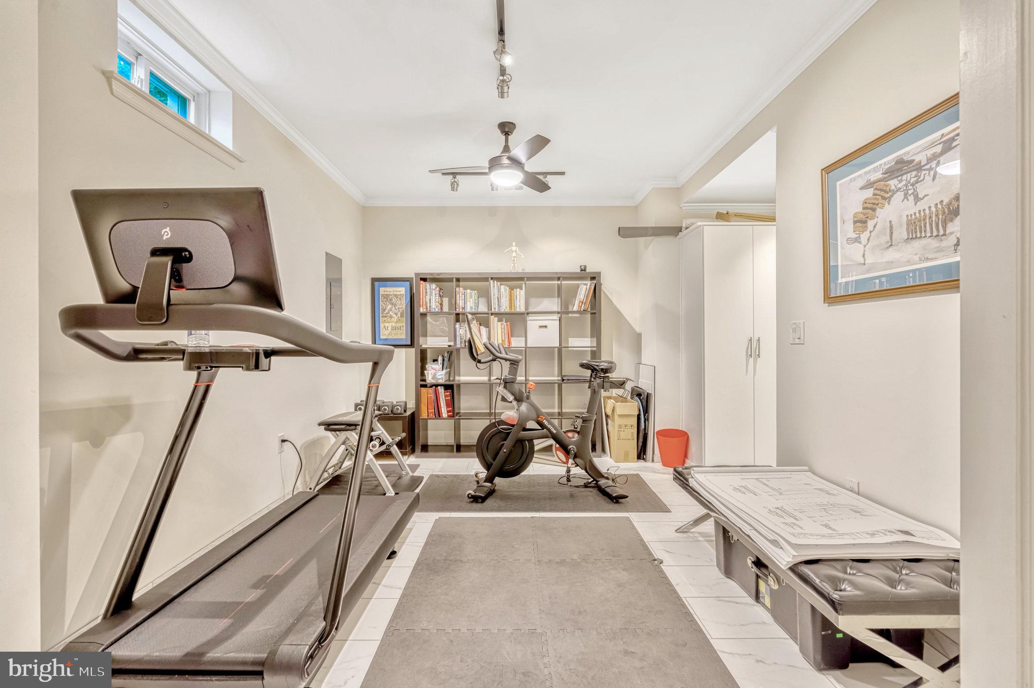 HASTINGS MARKETPLACE - Residential Lease