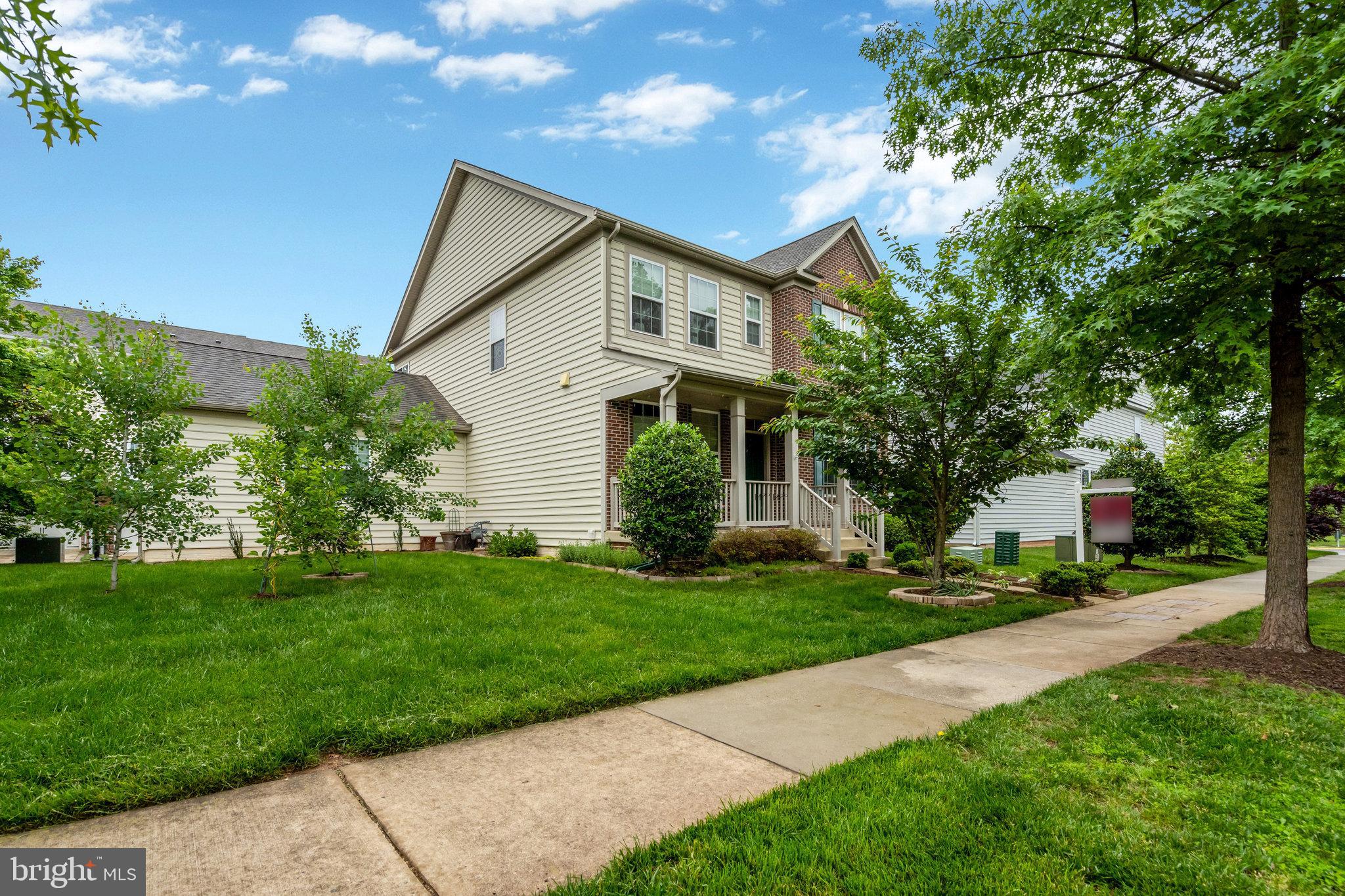 HASTINGS MARKETPLACE - Residential Lease