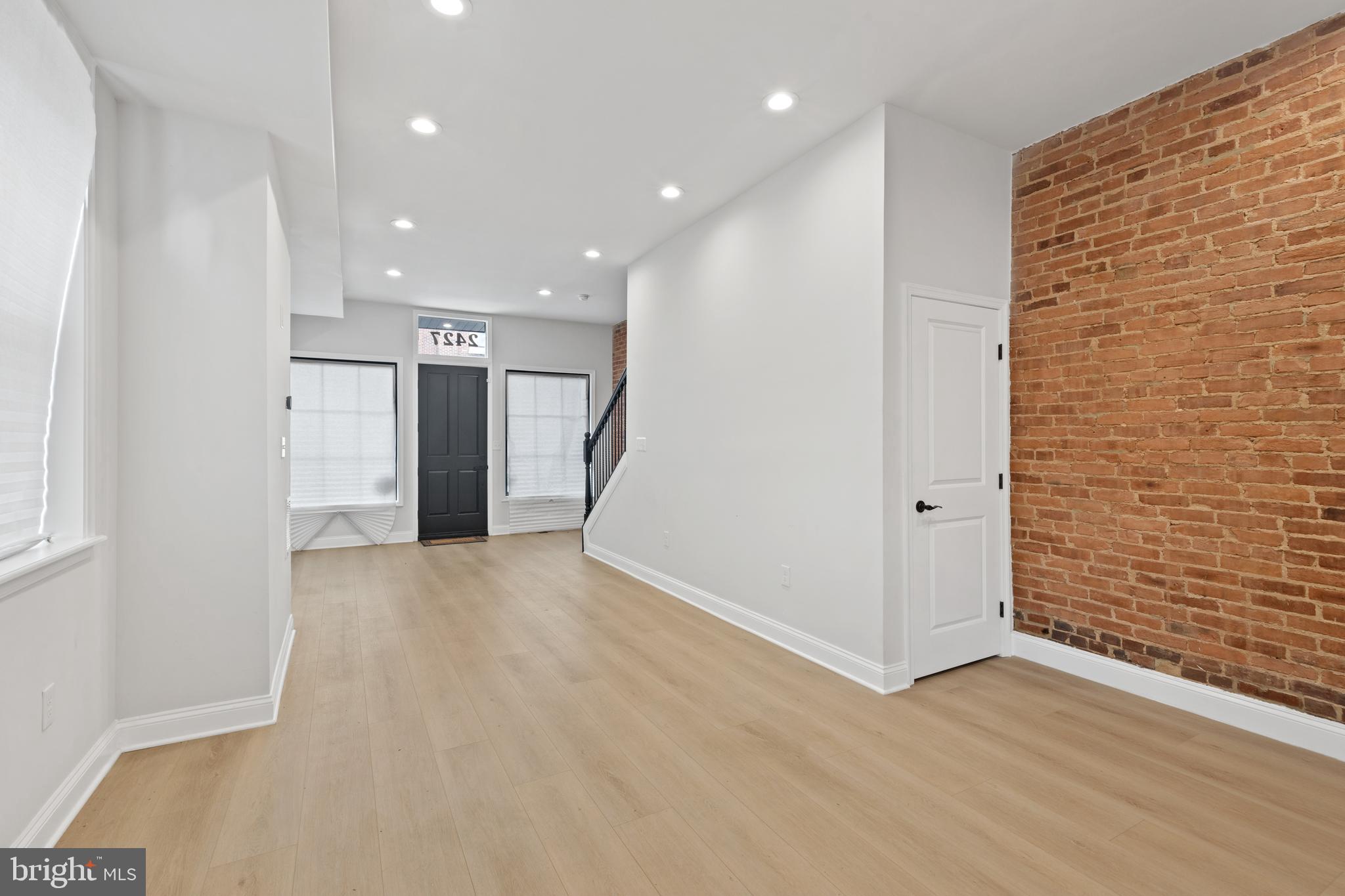 MCELDERRY PARK - Residential Lease