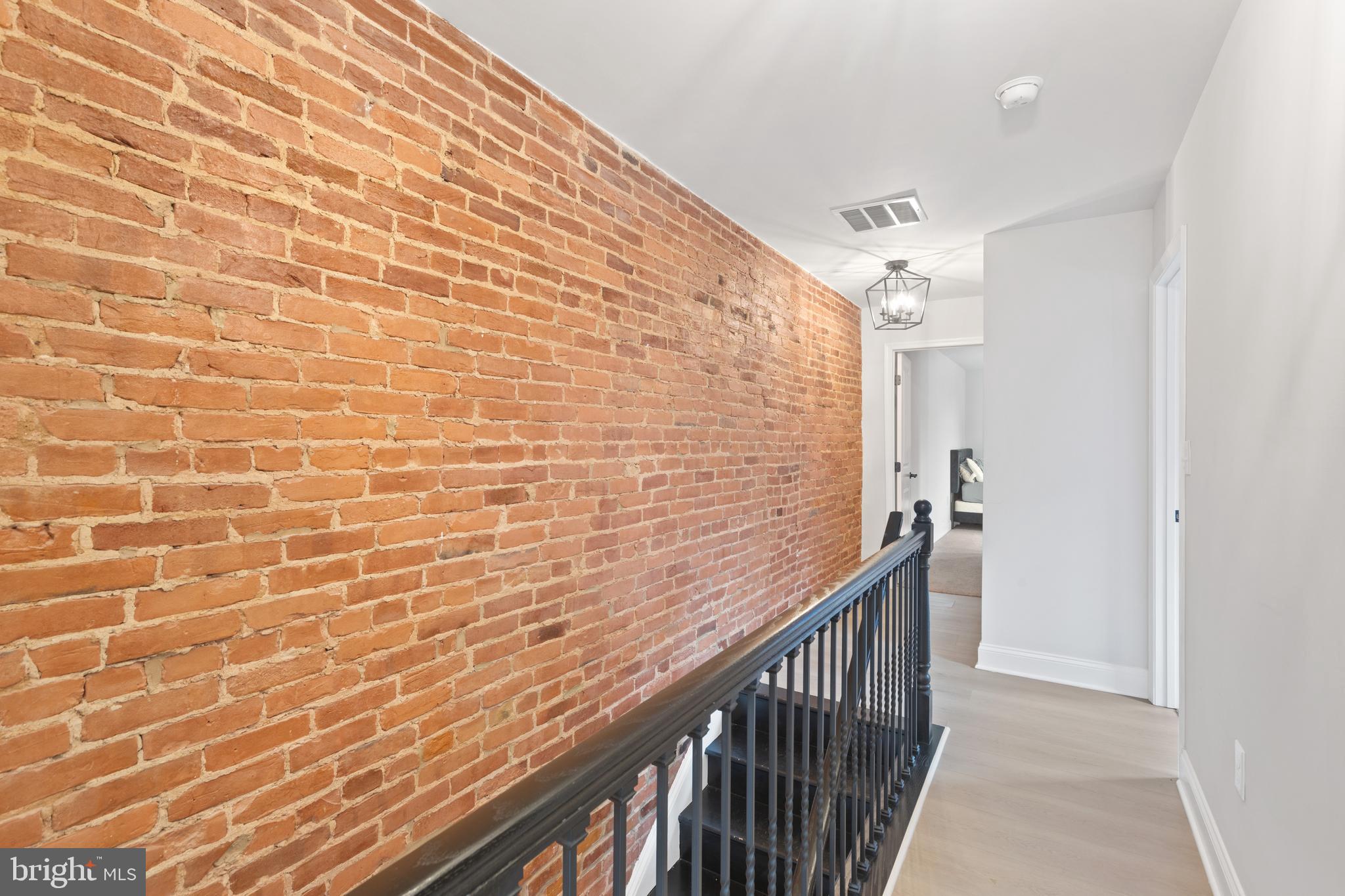 MCELDERRY PARK - Residential Lease