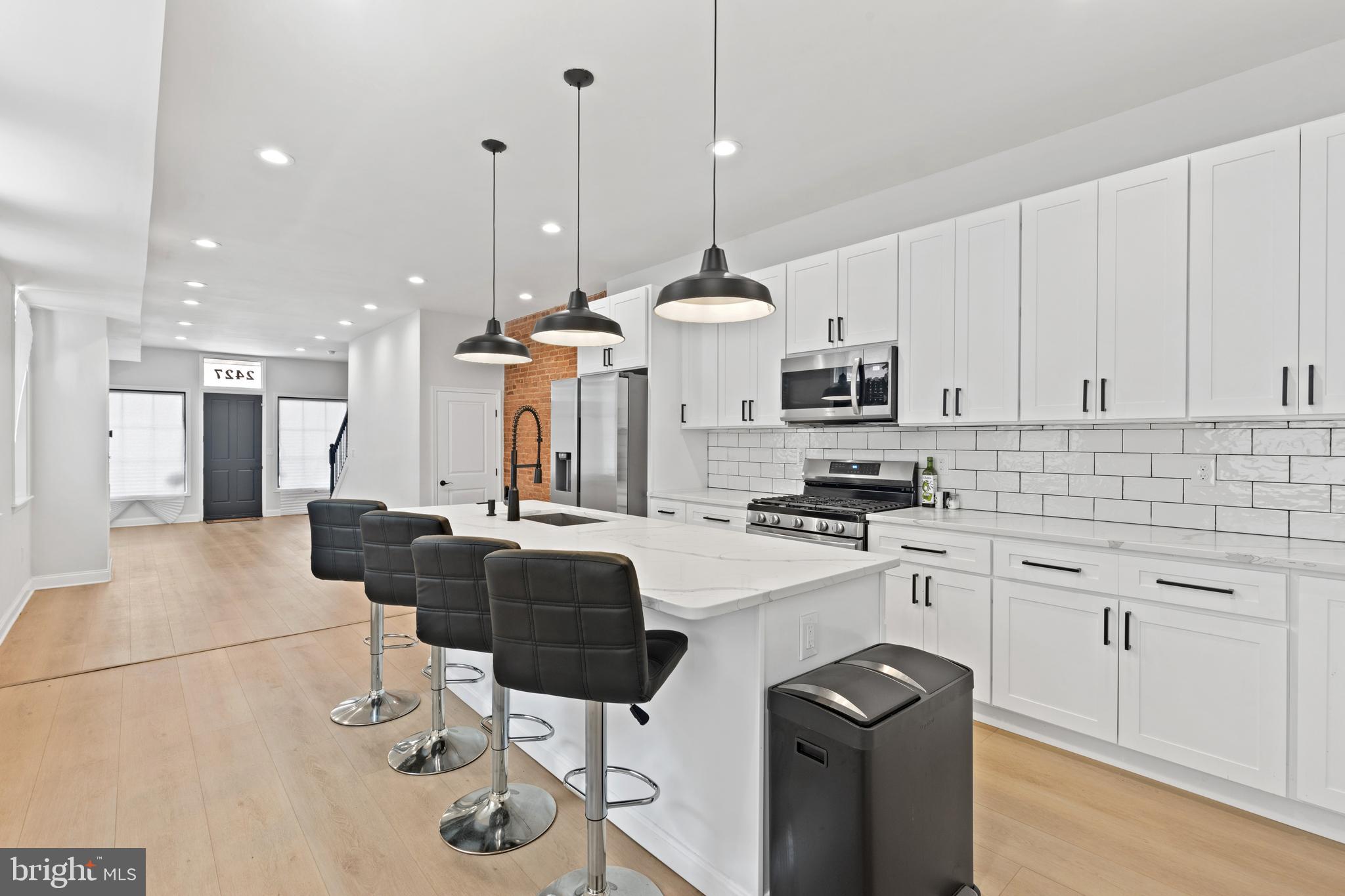 MCELDERRY PARK - Residential Lease