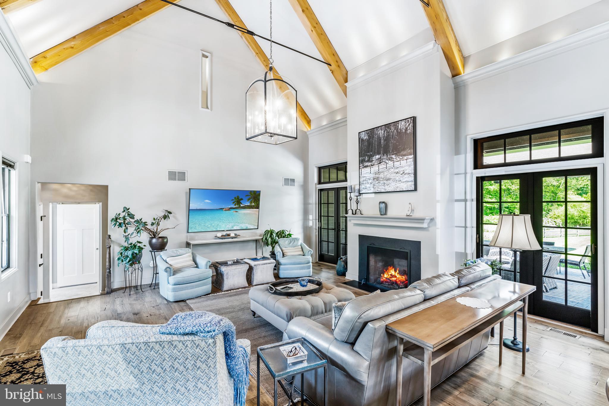 RADNOR HUNT - Residential