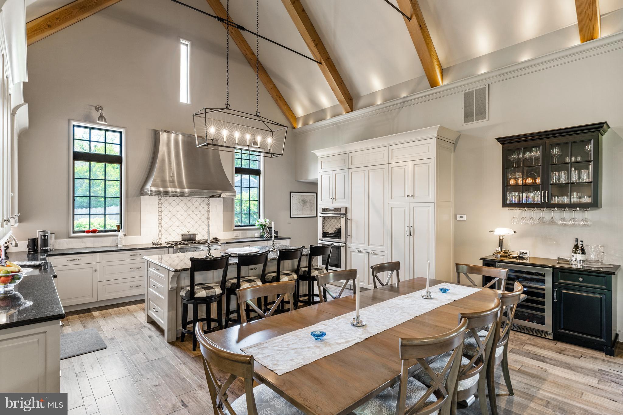 RADNOR HUNT - Residential