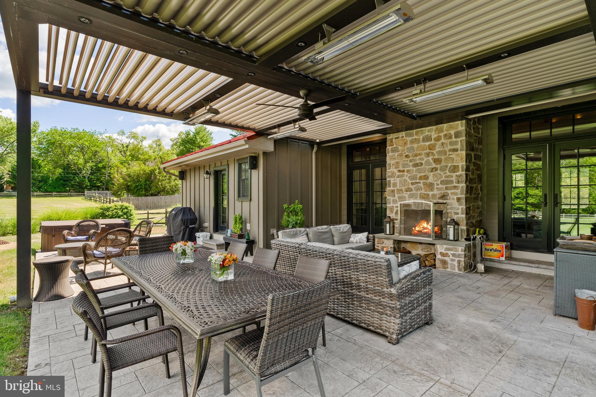 RADNOR HUNT - Residential