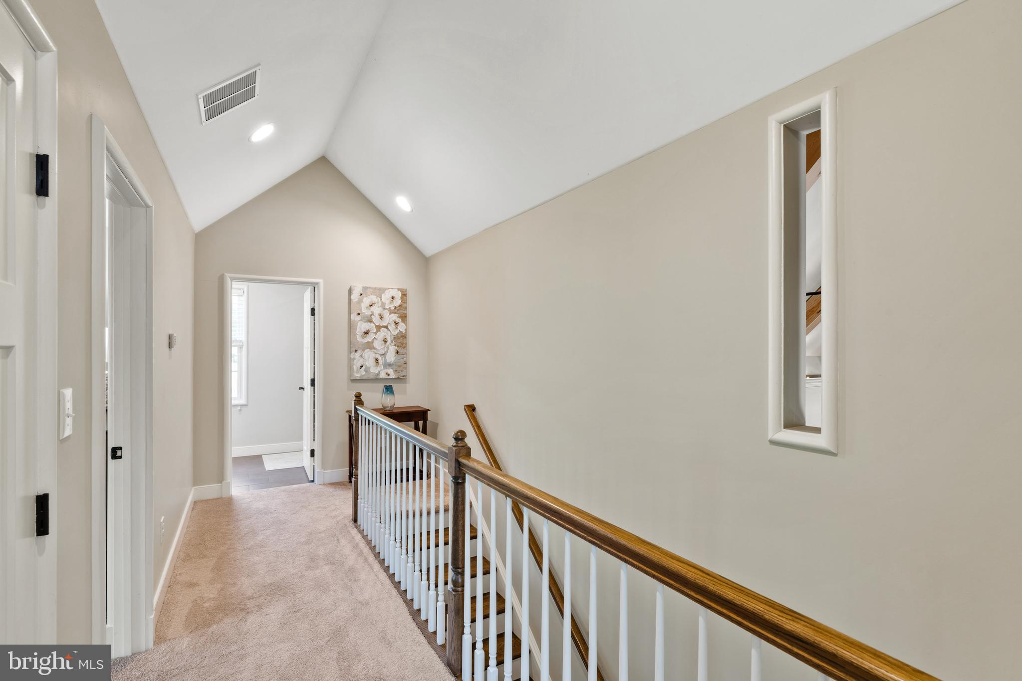 RADNOR HUNT - Residential