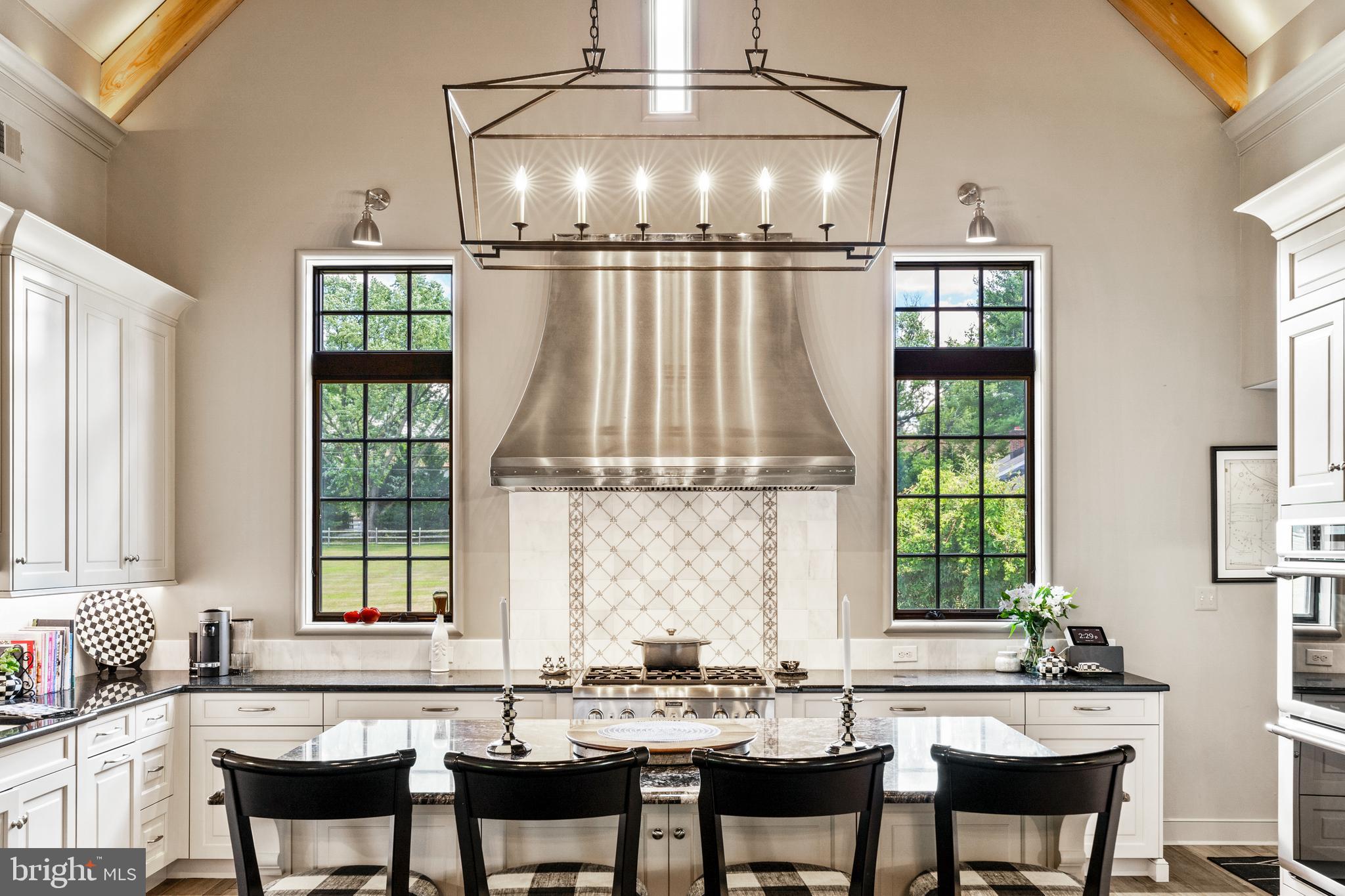 RADNOR HUNT - Residential