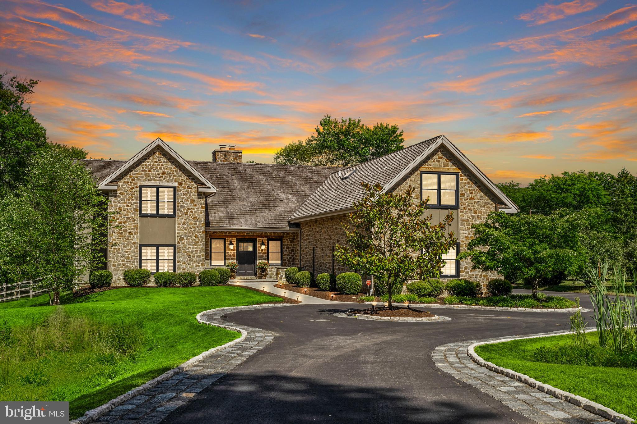 RADNOR HUNT - Residential