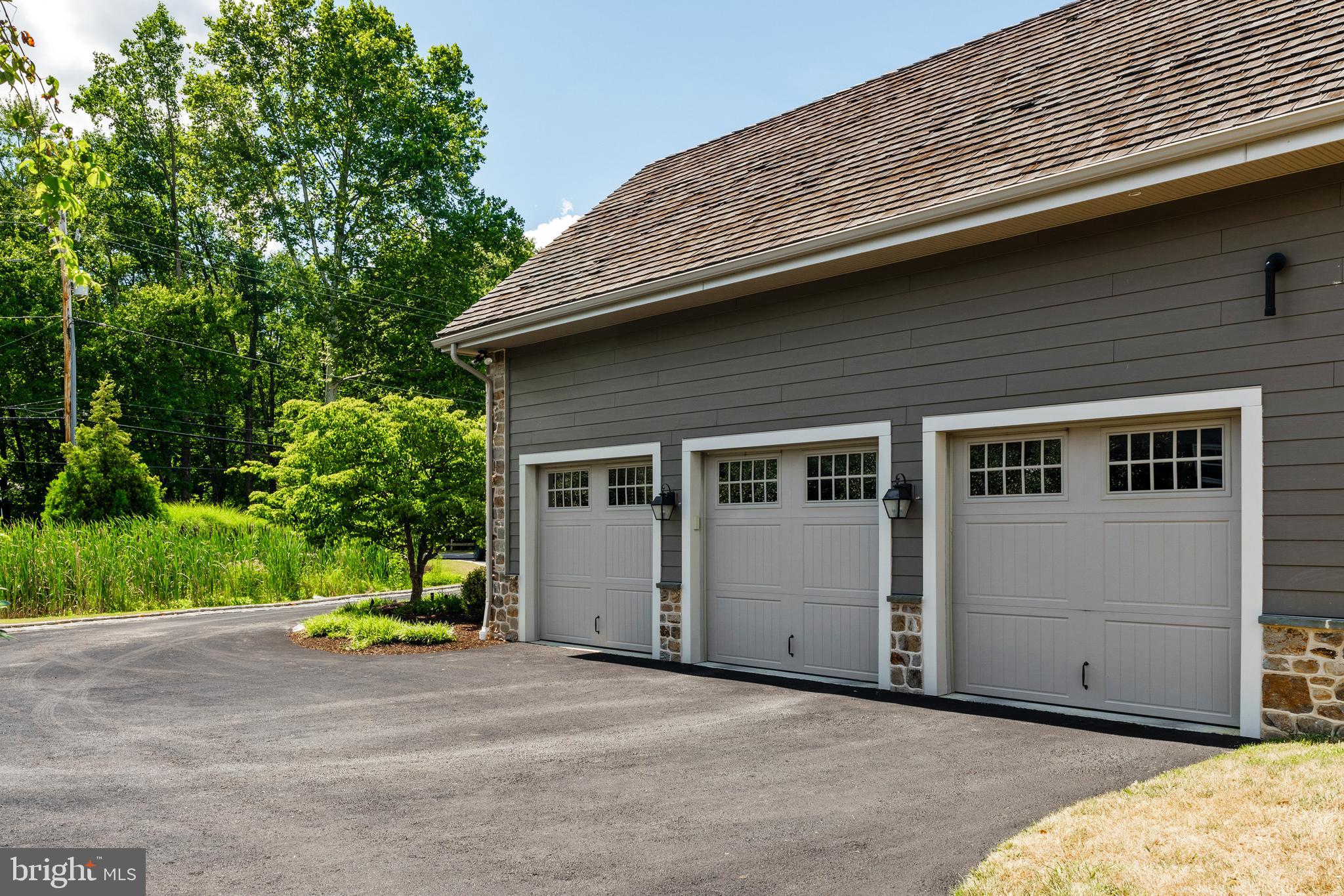 RADNOR HUNT - Residential