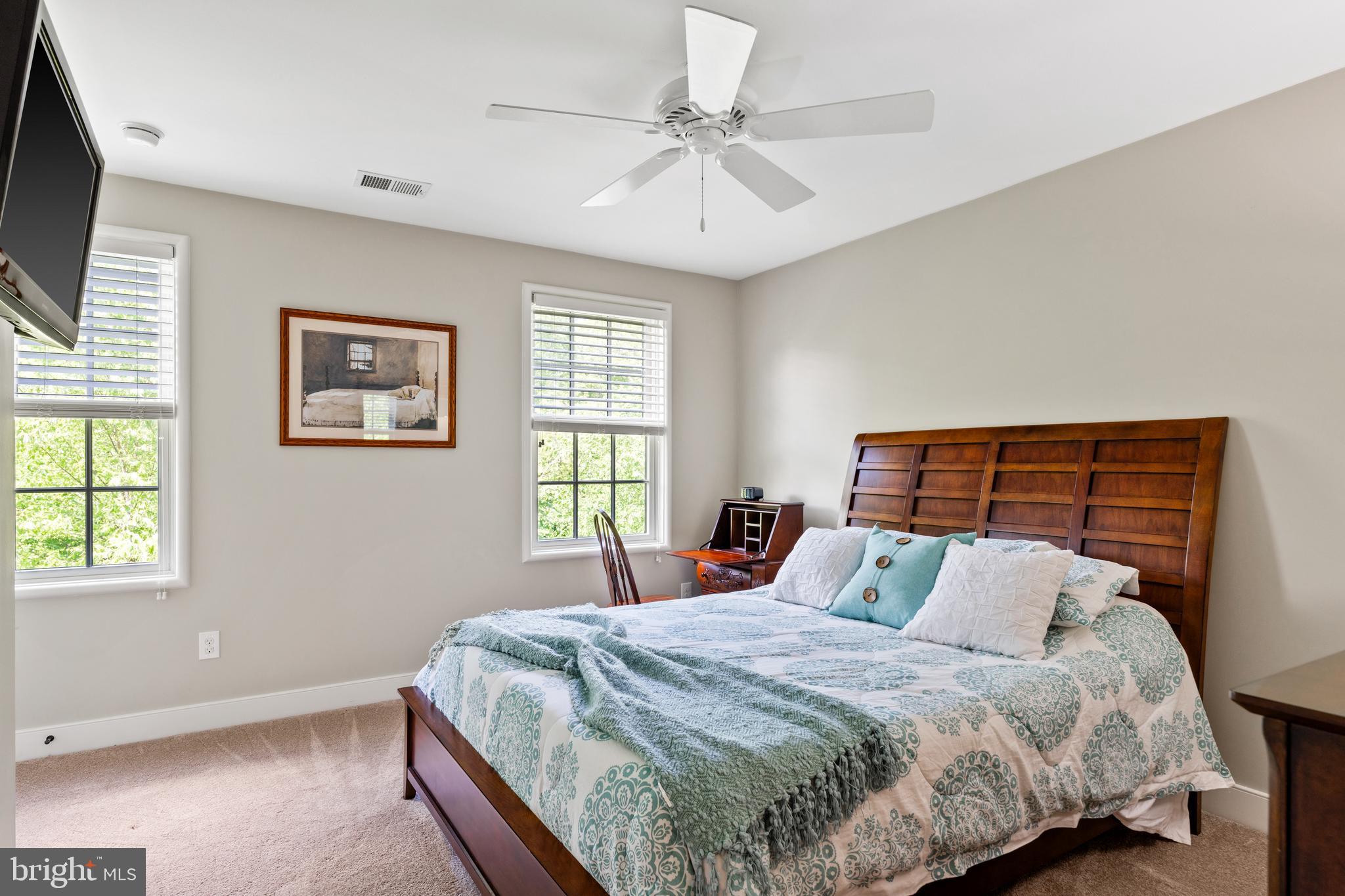 RADNOR HUNT - Residential