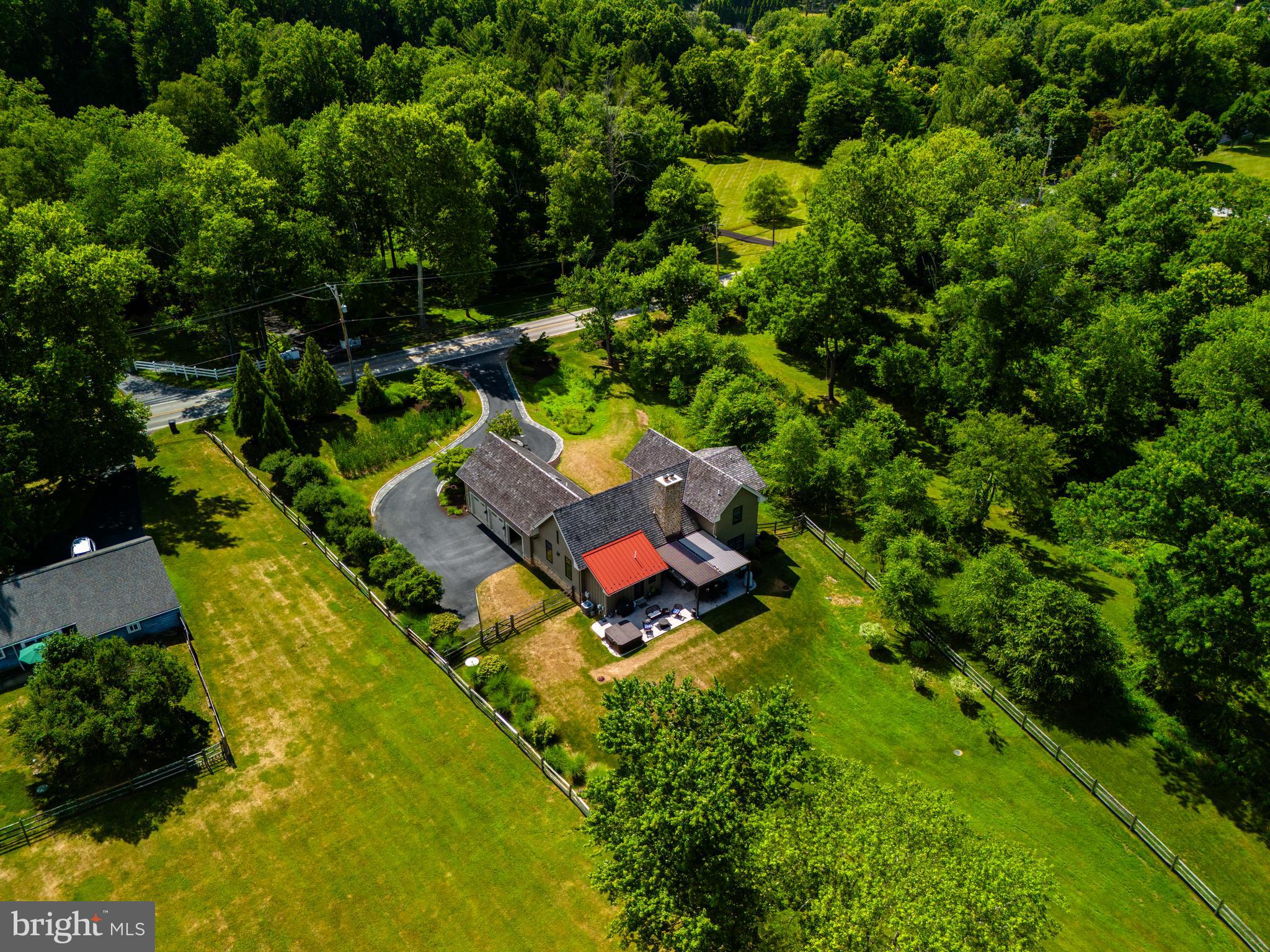 RADNOR HUNT - Residential