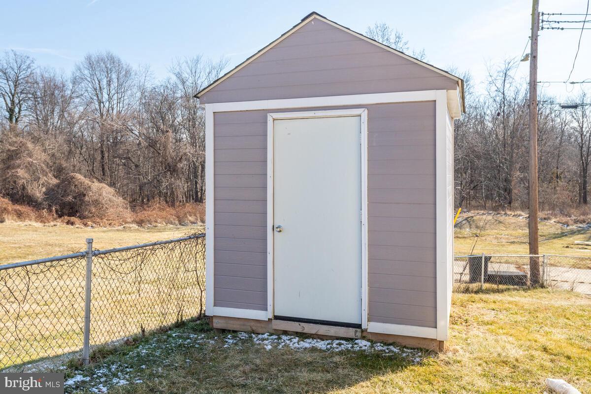 FRANKFORD GARDENS SHOPPING CENTER - Residential