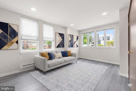 Townhouse For Rent - 1863 W Nedro Avenue<br/> PHILADELPHIA, PA 19141