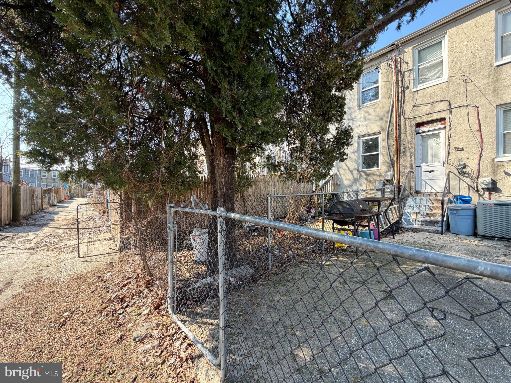 WASHINGTON VILLAGE - Residential