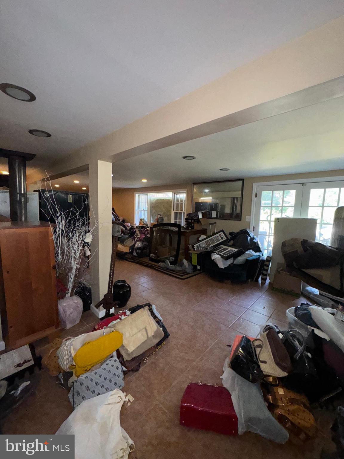 MAYFIELD - Residential