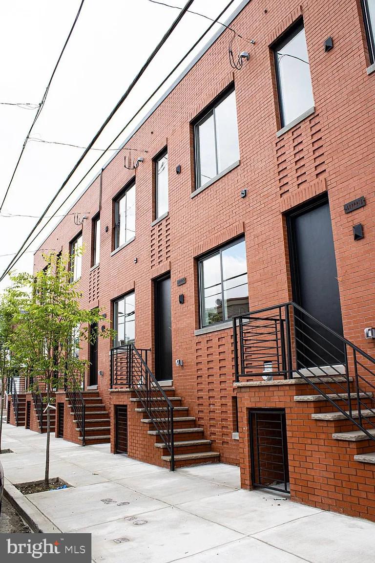 PORT RICHMOND - Residential