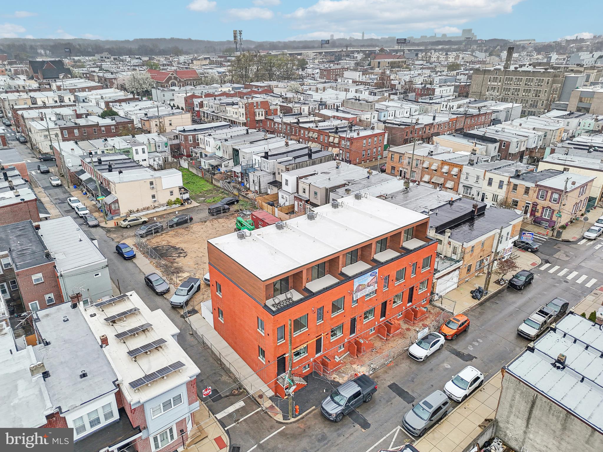 PORT RICHMOND - Residential