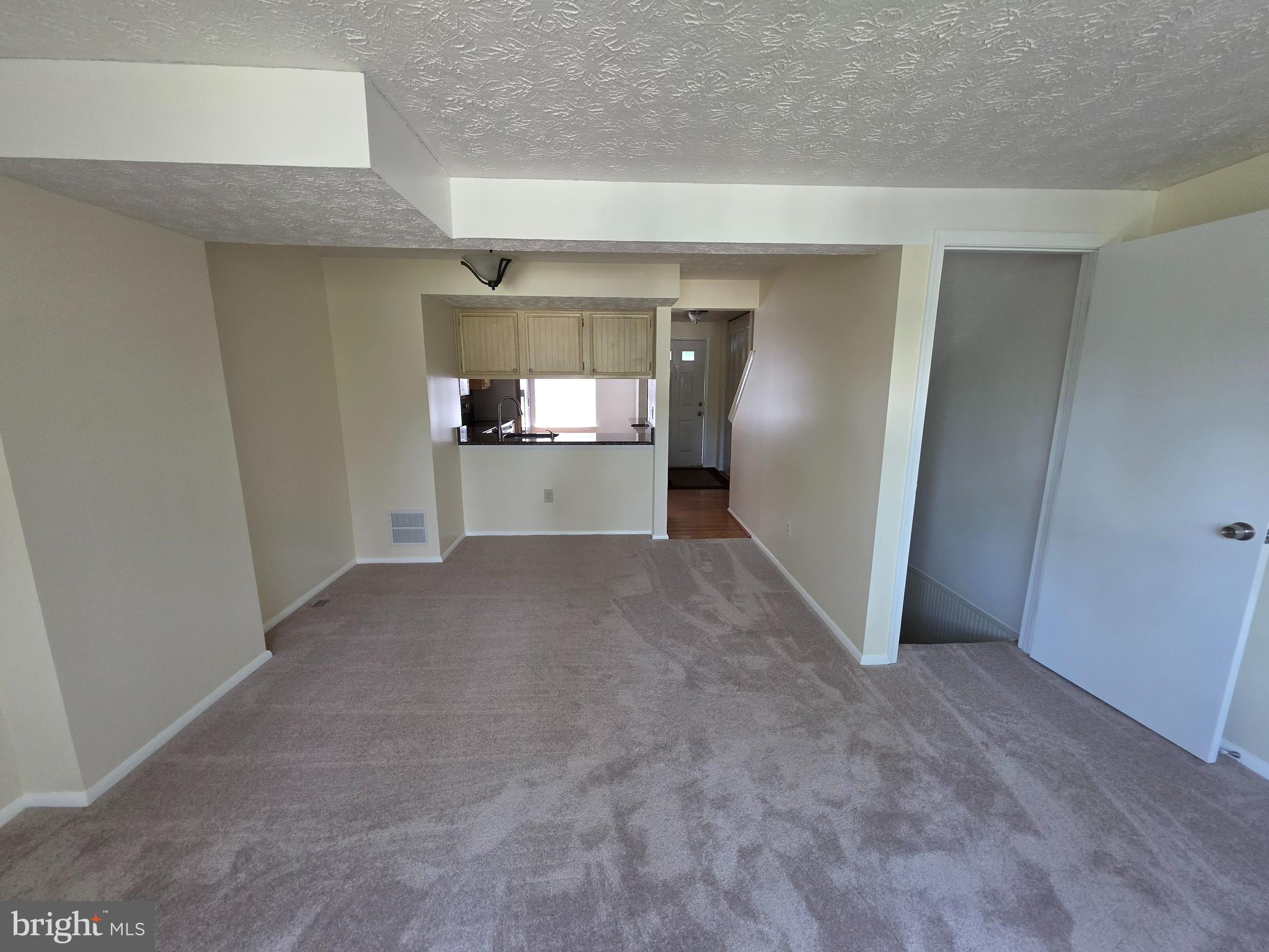 1664 HARVEST GREEN COURT