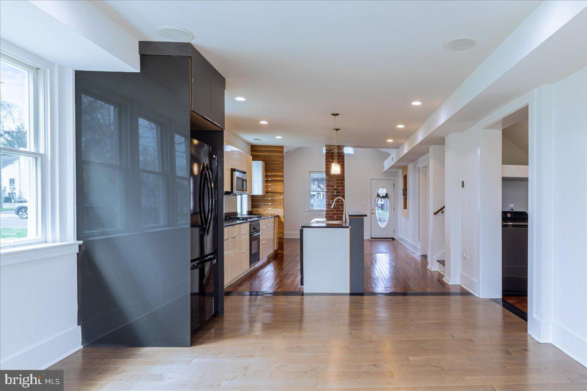 FAIRVIEW - Residential