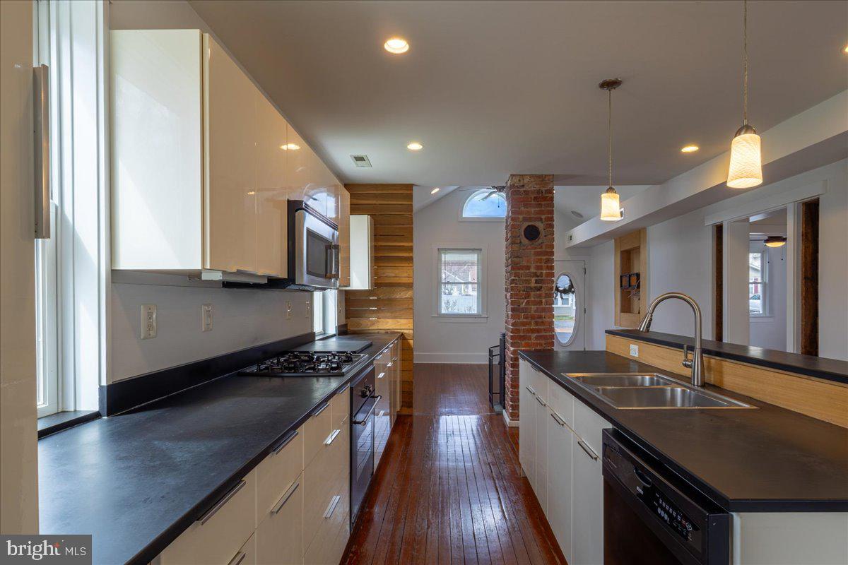 FAIRVIEW - Residential