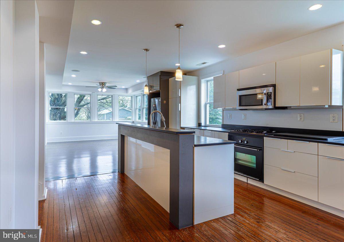 FAIRVIEW - Residential