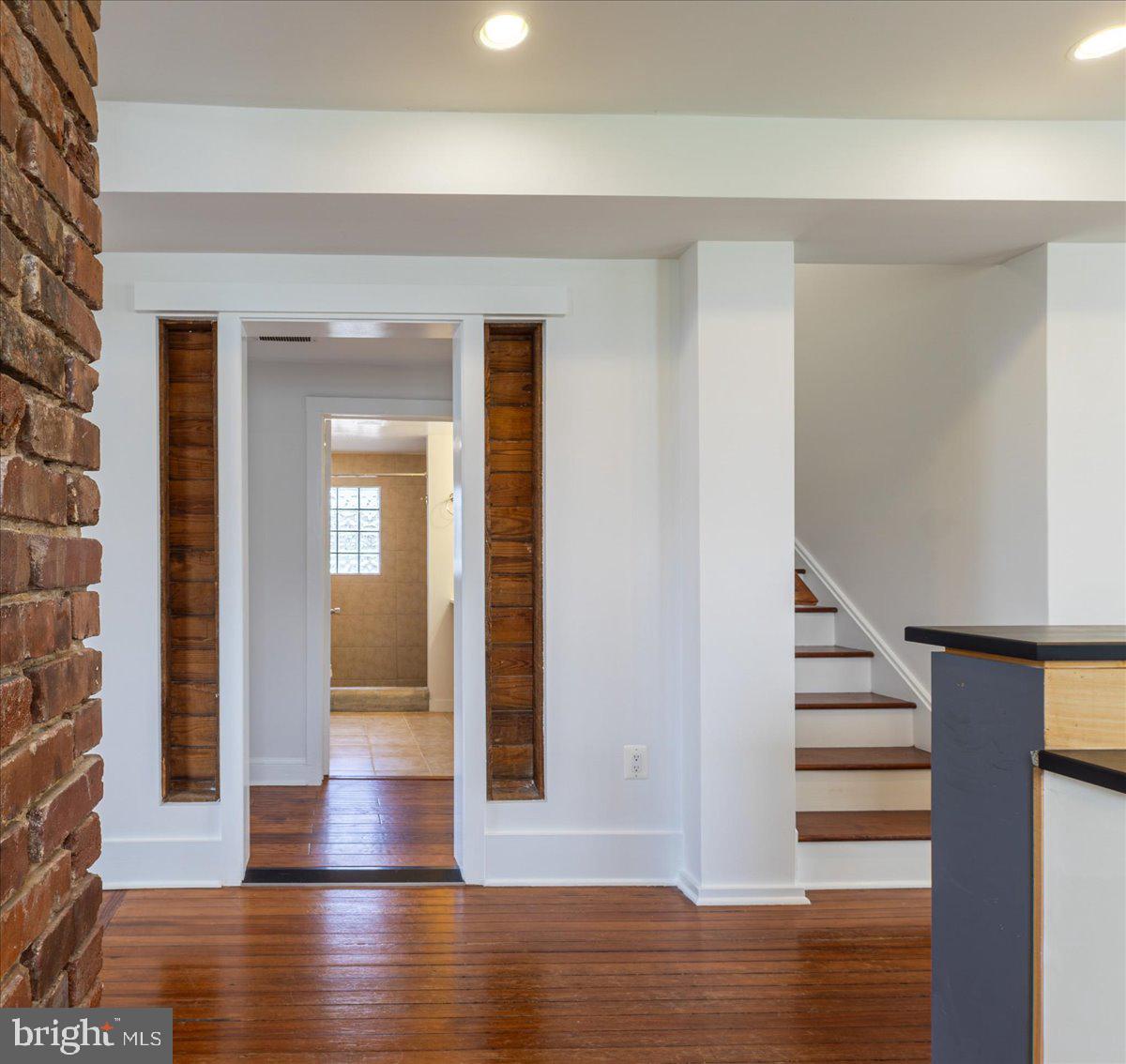 FAIRVIEW - Residential