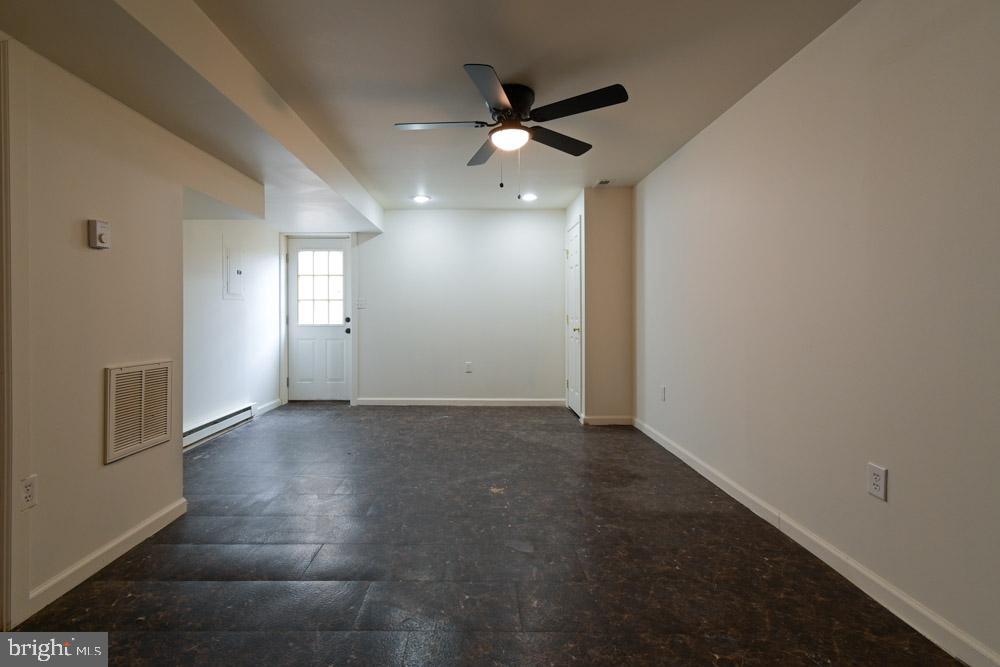 ROSEMONT ORCHARD - Residential Lease