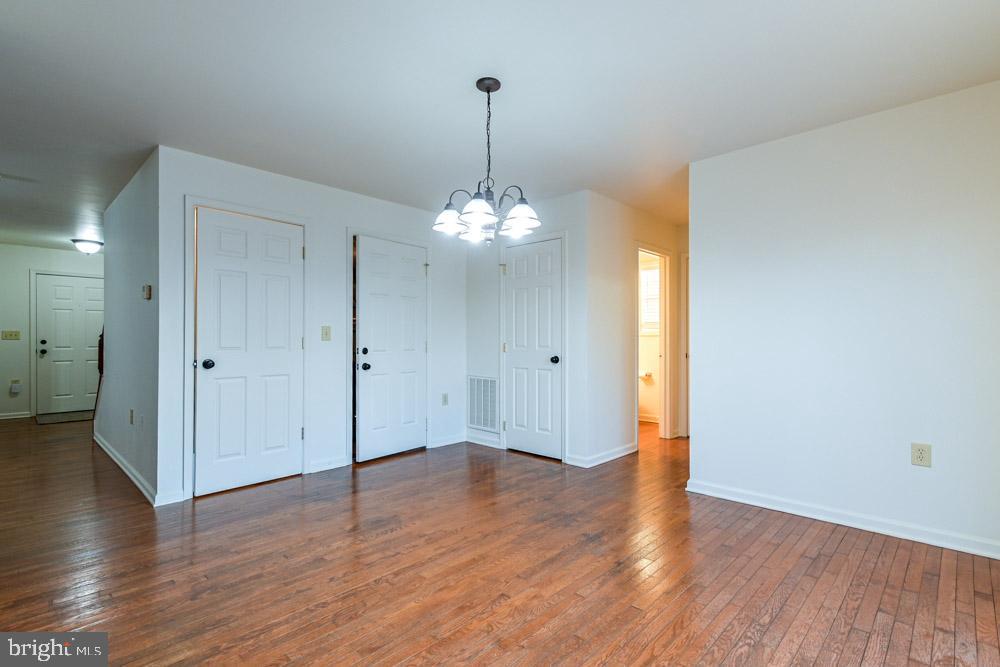 ROSEMONT ORCHARD - Residential Lease