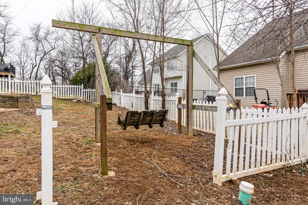 ROSEMONT ORCHARD - Residential Lease