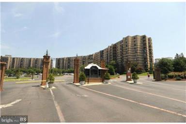 ROTONDA - Residential Lease