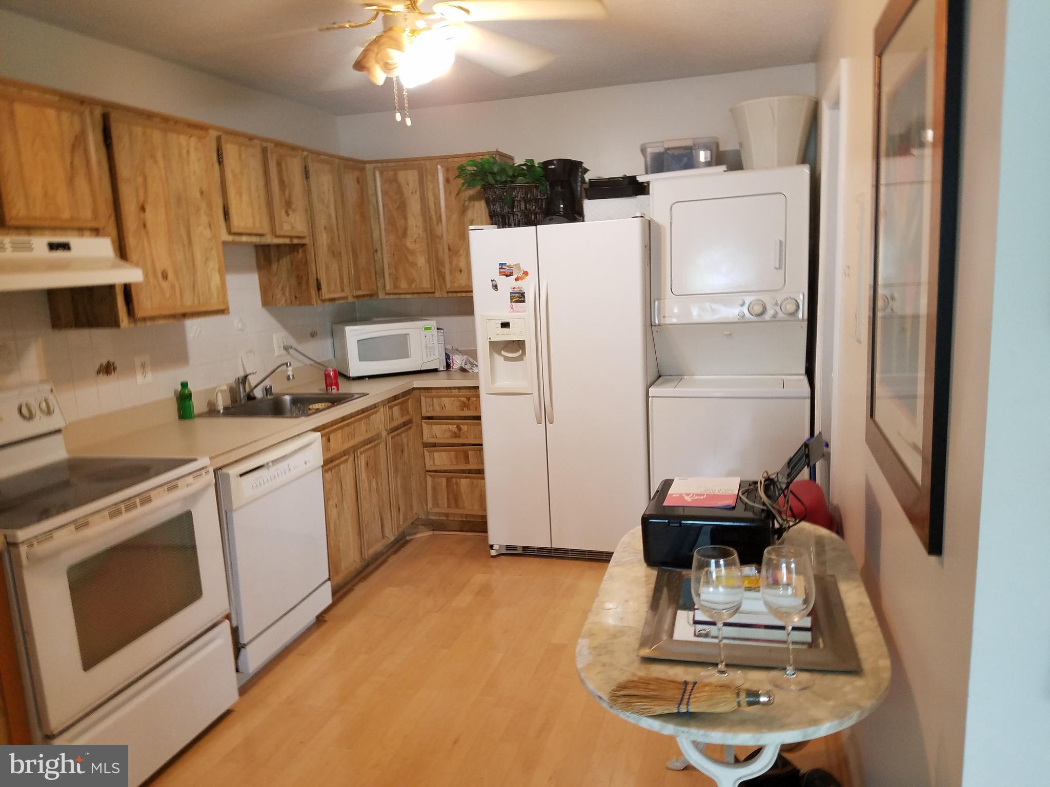 ROTONDA - Residential Lease