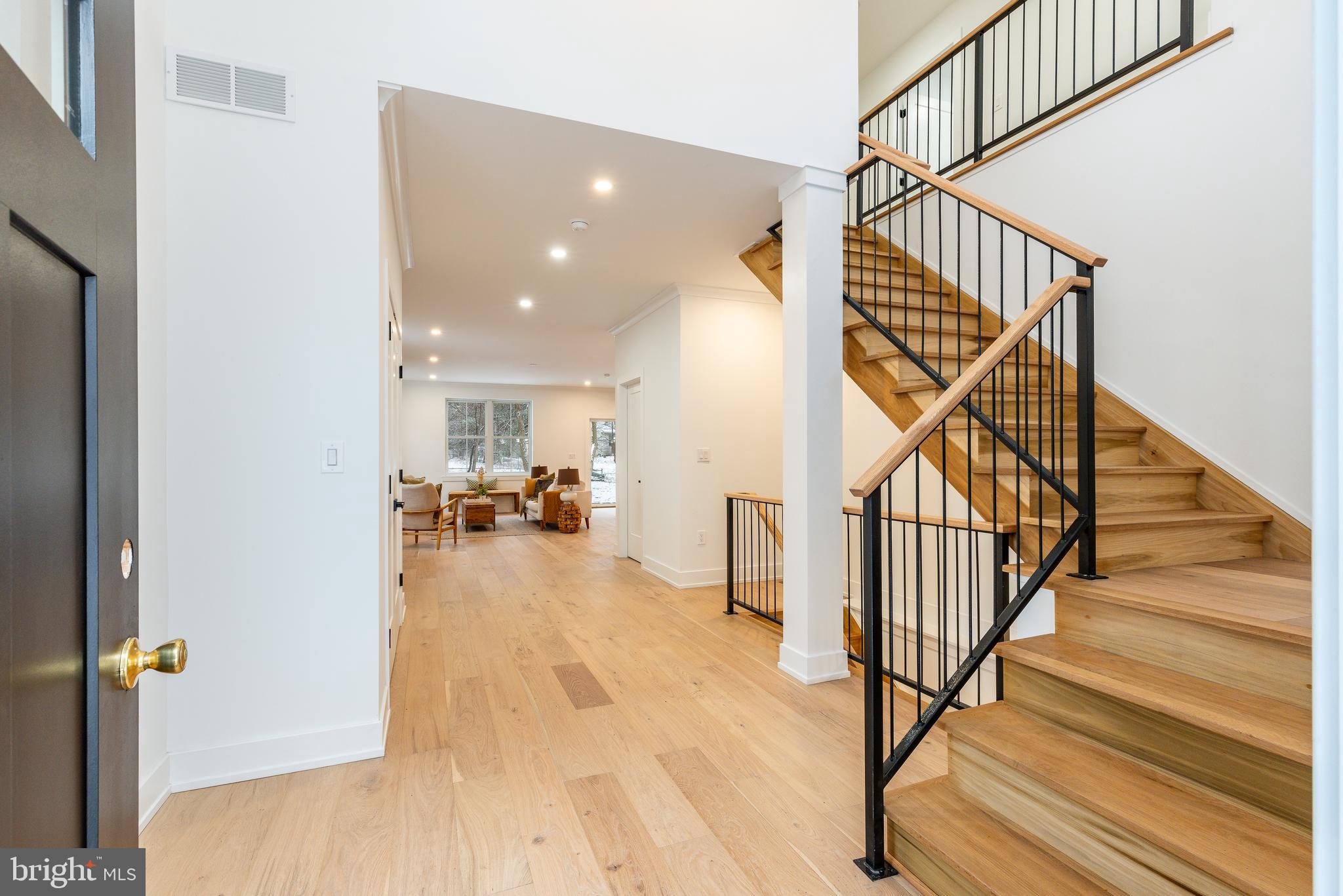 10 CHURCHVILLE LANE