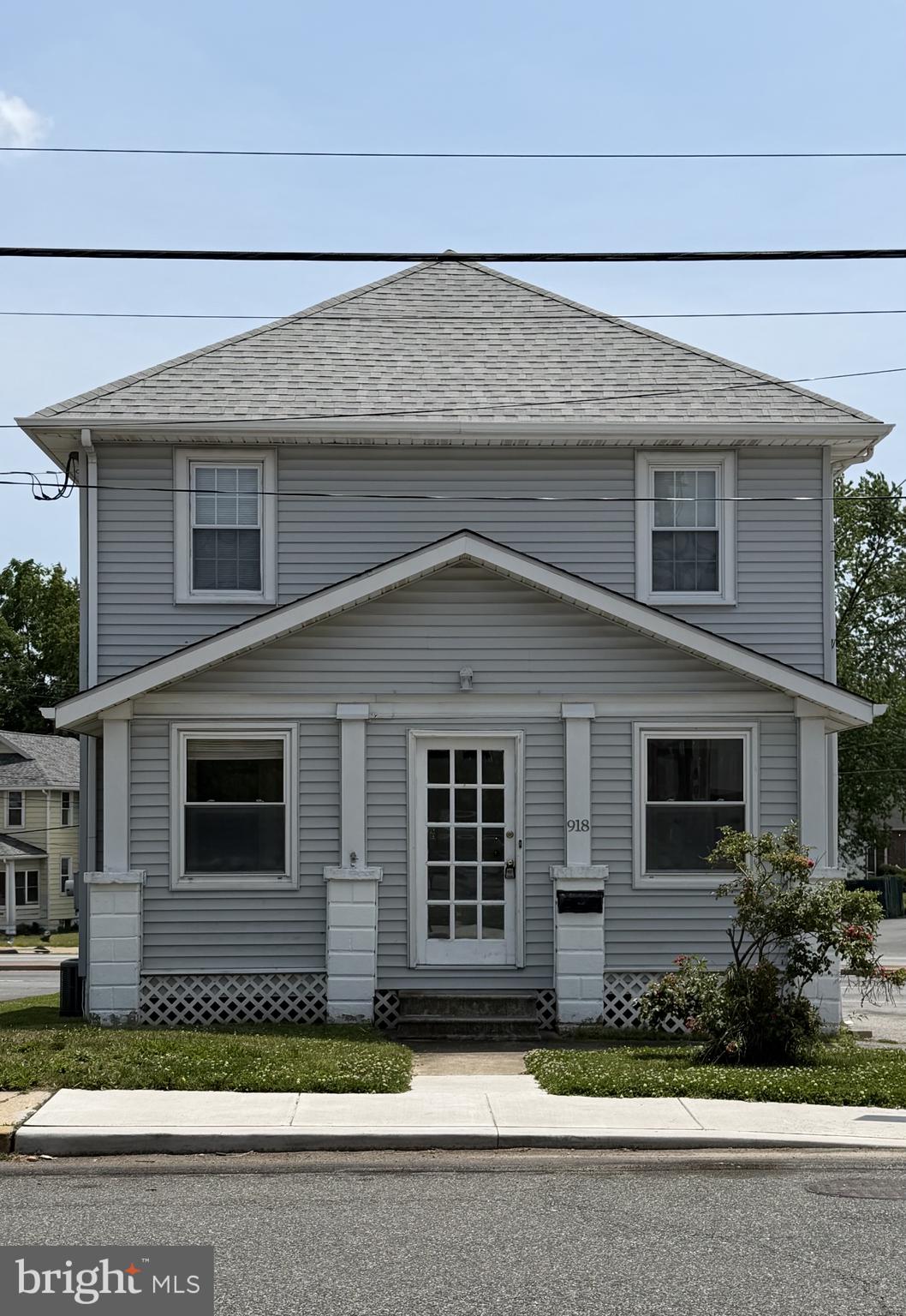 918 NEW ROAD