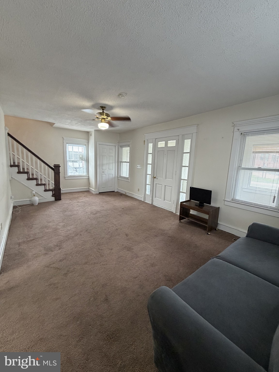 918 NEW ROAD