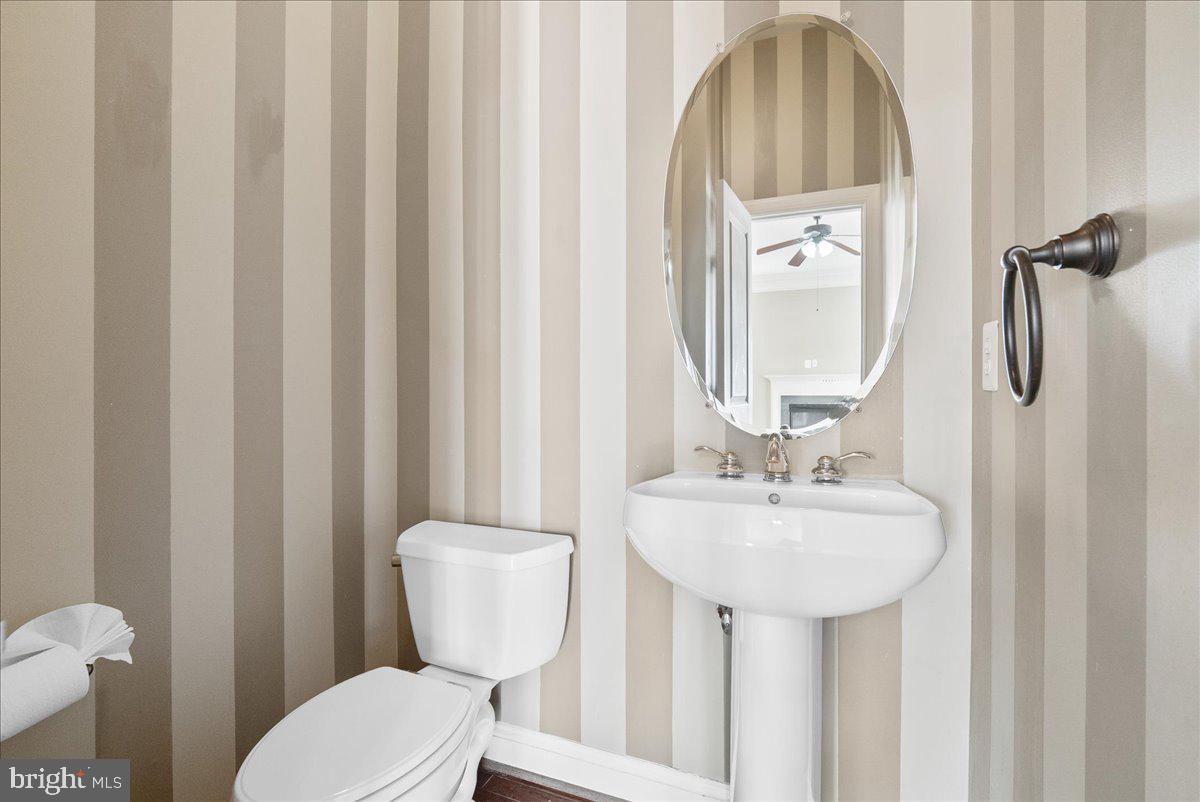 BROADLANDS SOUTH - Residential Lease