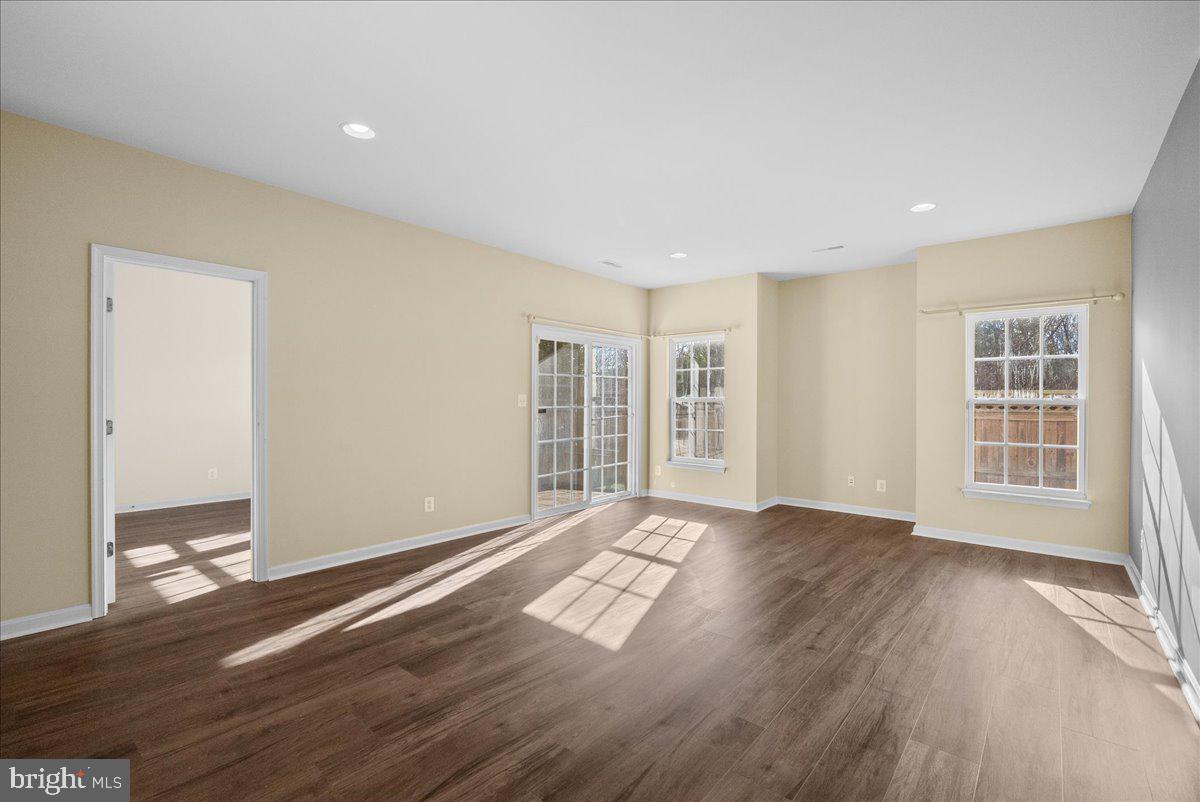 BROADLANDS SOUTH - Residential Lease